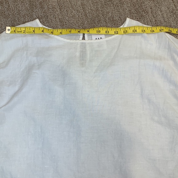 Excellent used condition. White linen/cotton blend women’s top from GAP.Sz small - Picture 8 of 11